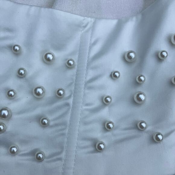 White pearl corset mini dress with off the shoulder flutter sleeves, coquette - Picture 4 of 10